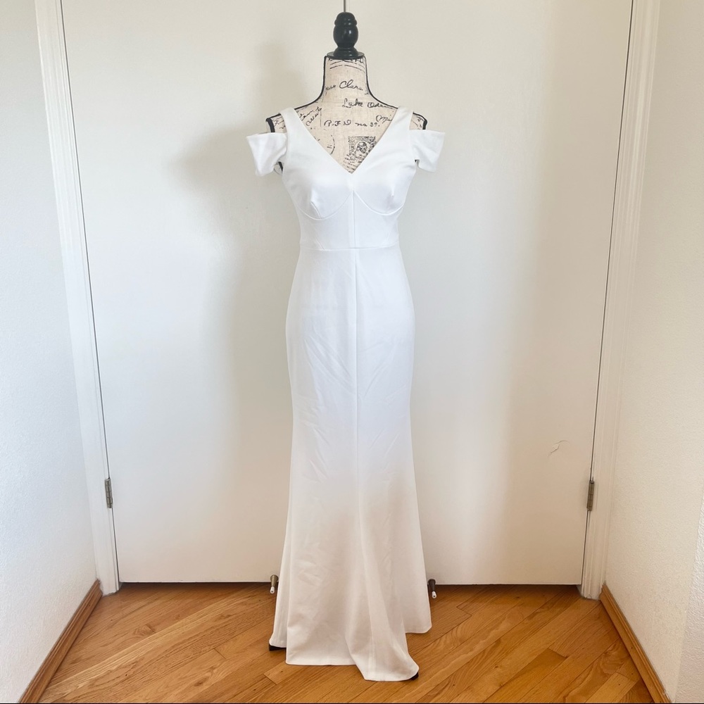 Calvin Klein White Long Dress Size 2